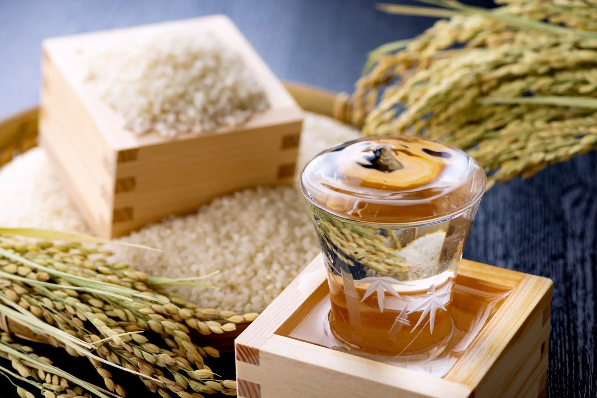 万虹　日本酒 専用ボックス付き a04113.jpg