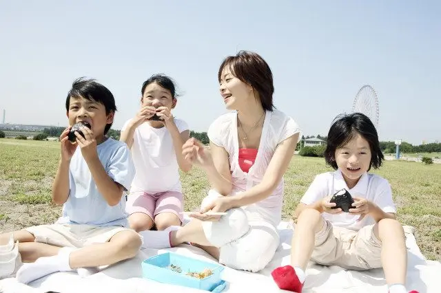 [大人小孩都愛的飯糰]