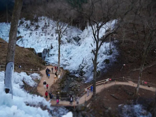 蘆久保冰柱的美麗景觀