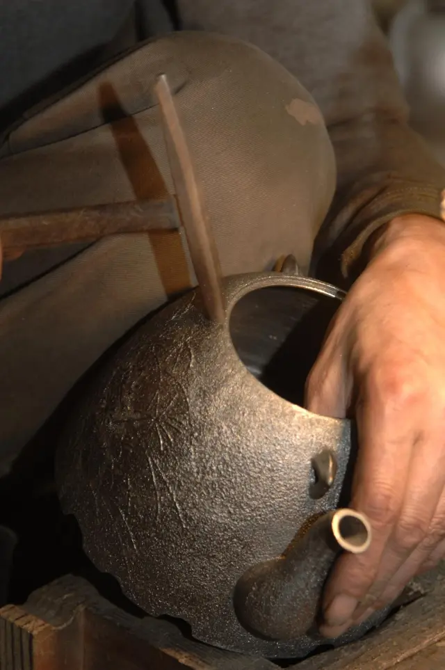 体现职人技术的南部铁器