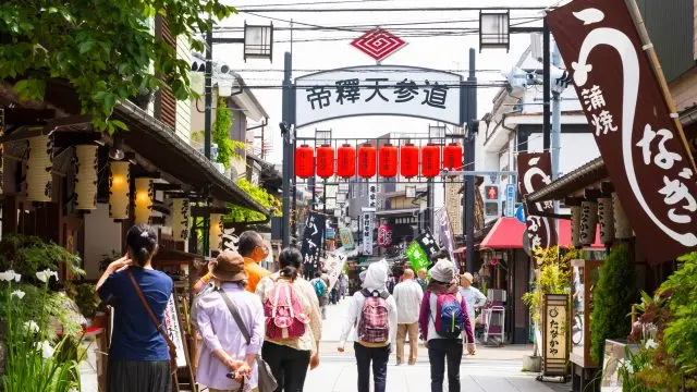 帝釈天参道の入り口