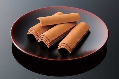 Izutsu Yatsuhashi Honpo — an old Japanese sweets shop whose flavor says Kyoto