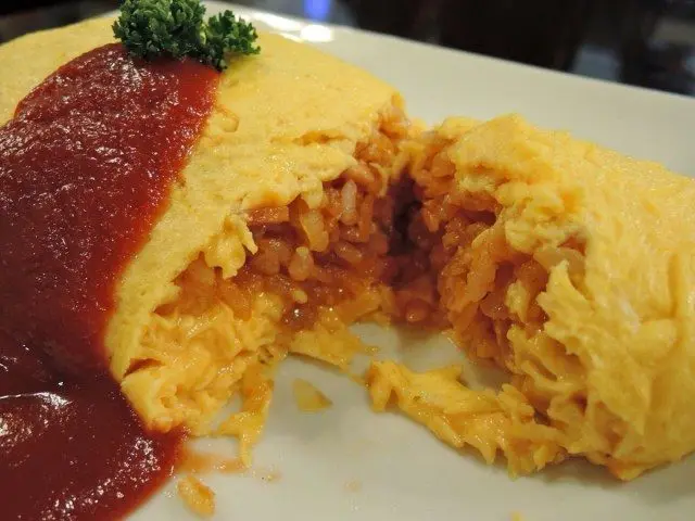 飽實的內陷塞滿整個蛋皮