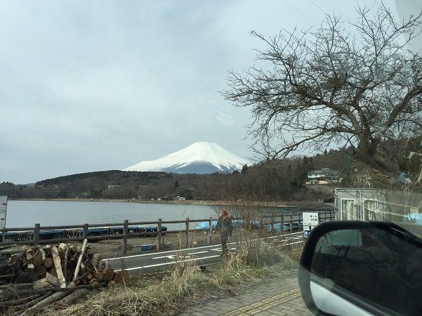 山中湖和富士山
