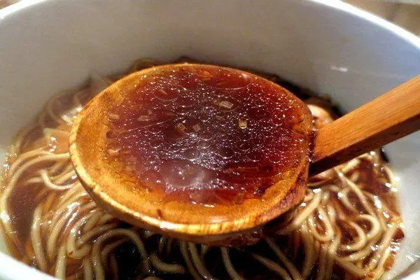 来大阪的贝类料理专卖店EPOKKU，品尝美味牡犡拉面！