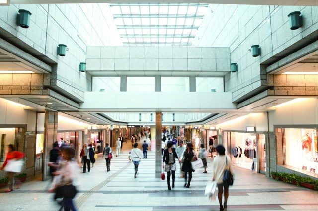 Mega underground shopping complex 「CRYSTA NAGAHORI」 .  A great place to shop and escape the harsh heat and heavy rain!