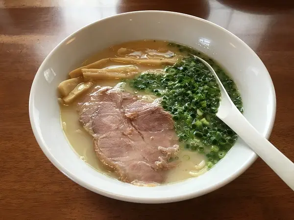 【食紀】來北海道人氣拉麵店「麵屋 菜菜兵衛」品嘗雞白湯！