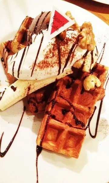 香蕉＆巧克力冰淇淋格子鬆餅（1000日圓）