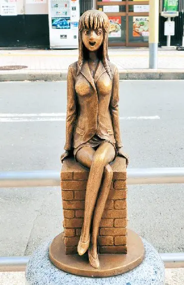金色麗子銅像