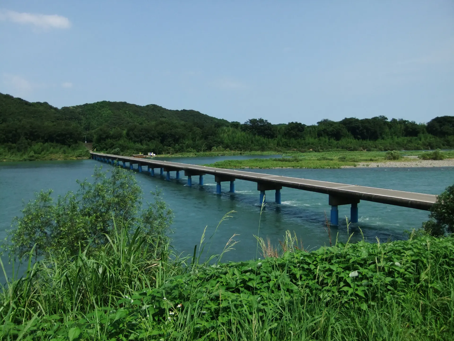 四国最長の河川・四万十川に架かる最長の沈下橋