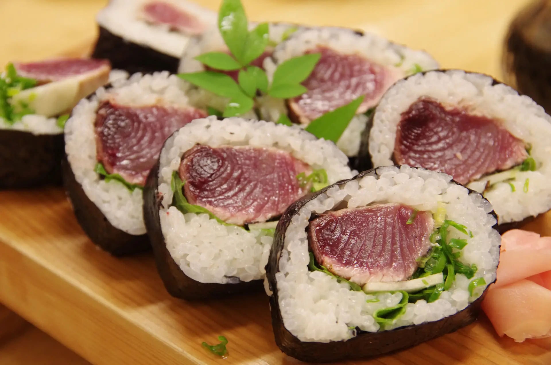 土佐巻きなど高知名物が集まる