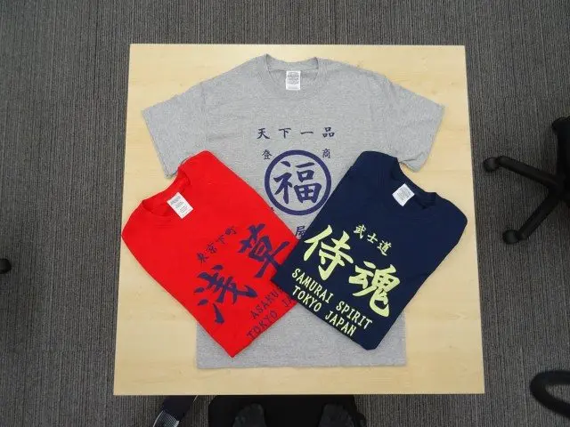 原創T恤 (2,000日圓)