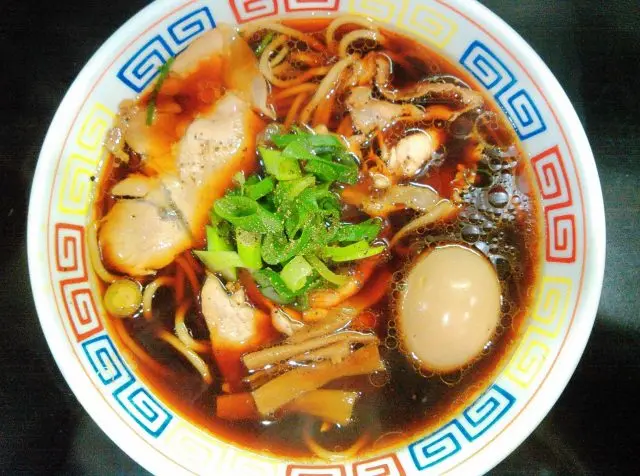 什麼是「高井田系拉麵」？