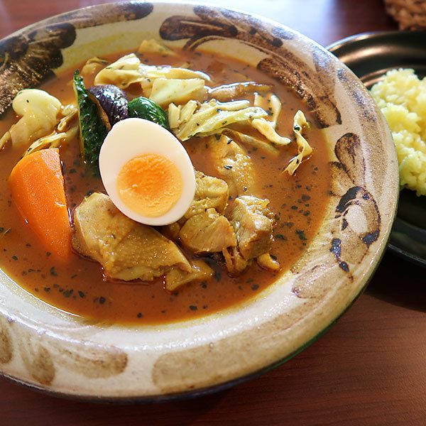 沖繩‧挑戰辣度50！咖哩泡飯屋「あじとや(AJITOYA)」