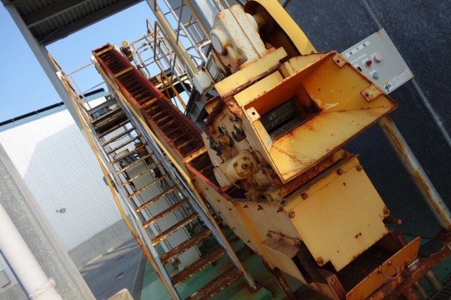 絞碎甘蔗的機械