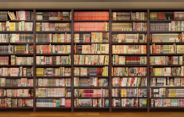 「漫畫之壁」擺滿數量驚人的漫畫書