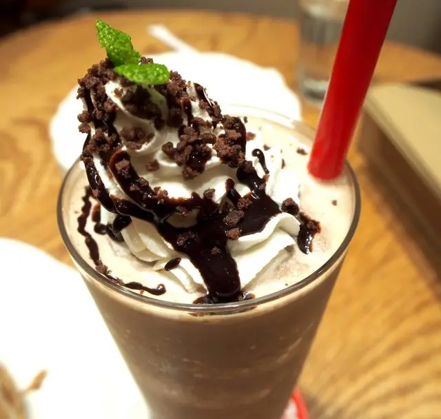 Crunky Mocha Frappe 560 yen