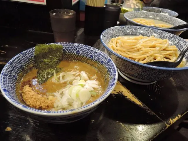 招牌沾麵（800日圓）