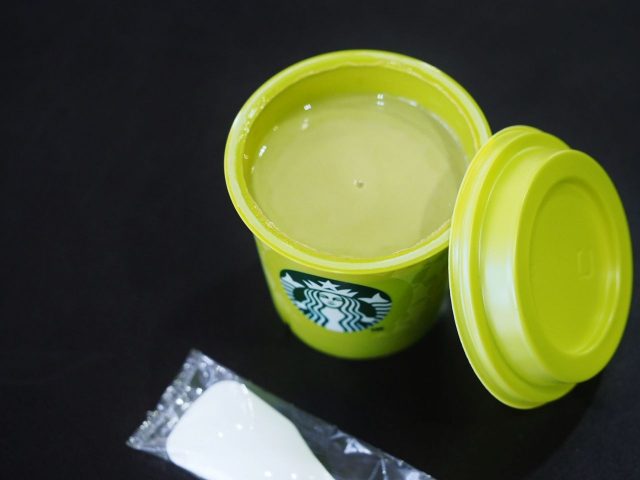 內外包裝都是抹茶色♪