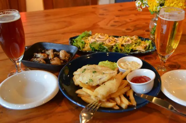 晚餐的魚排＆薯片套餐