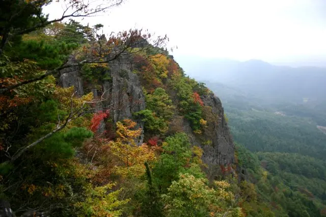 歷史悠久的靈山