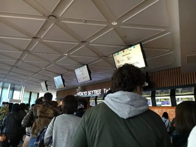 購買天望甲板入場券售票櫃檯