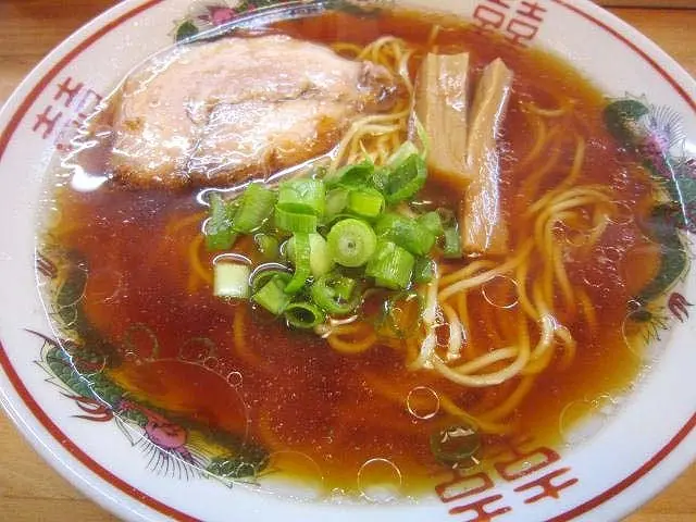 Red Shoyu Ramen 670 yen