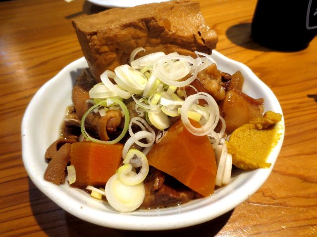 A Full Plate of Motsunikomi