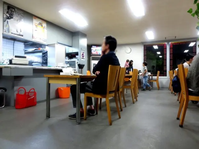 店內清潔整齊。