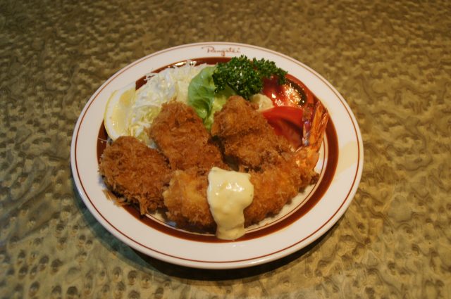 在下町品嘗創業90年的老店滋味！「銀座煉瓦亭 深川本店」