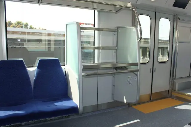 就算是大型行李也能輕鬆放入行李置放區