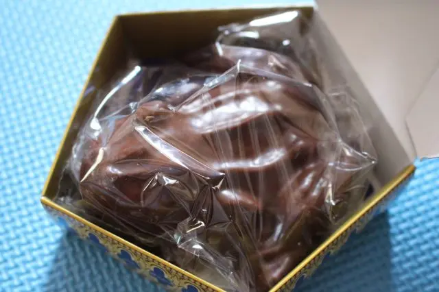 用塑料袋包裝的巧克力蛙