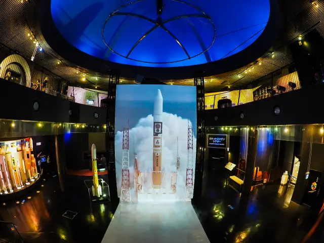 楽しい展示でロケットや宇宙について学べる宇宙科学技術館