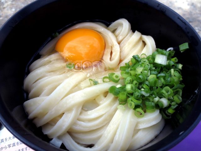 【食紀】香川縣讚岐烏龍麵超人氣名店「須崎食料品店」！