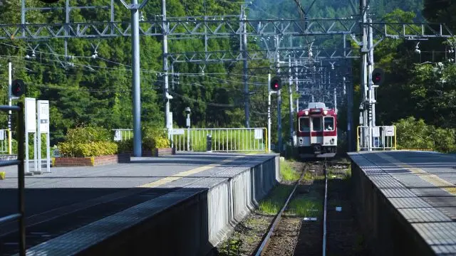 「近鐵」電車帶著你輕輕鬆鬆前往觀光景點