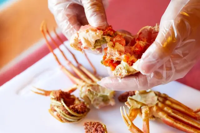 間人のカニを使ったオンリーワンな手作り丼