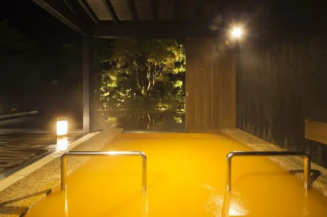 日本海の絶景と共に過ごせる上質な宿