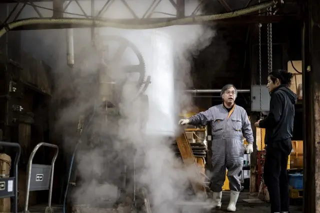 A soybean steamer that has been slowly redesigned over time. It steams the beans softly and carefully, so as to make the most of their flavor.