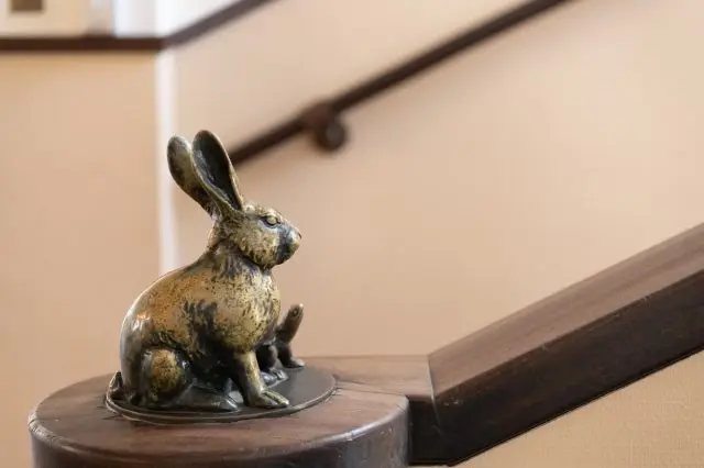 コツコツと頑張ることが大切という教訓も、小学校にぴったりです。