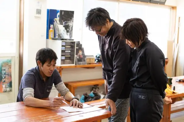 今回潜るポイントを説明してもらいます。