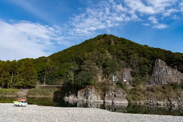 大自然に囲まれた高瀬橋スタート地点。