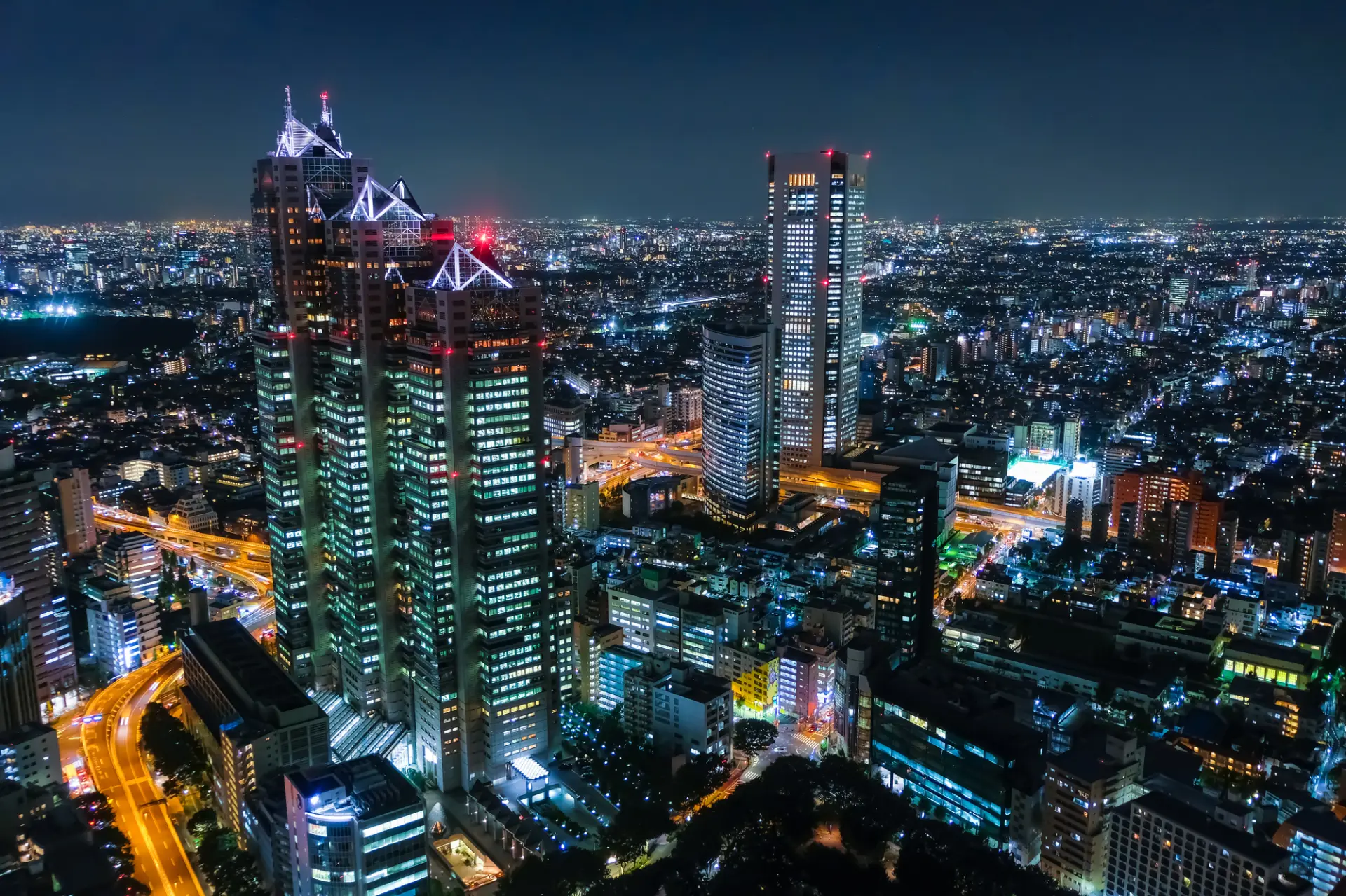 大都会・東京ならではの夜景を展望室から楽しめる