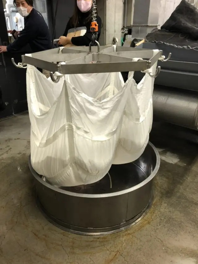 Filtration of MOROMI(main mash)