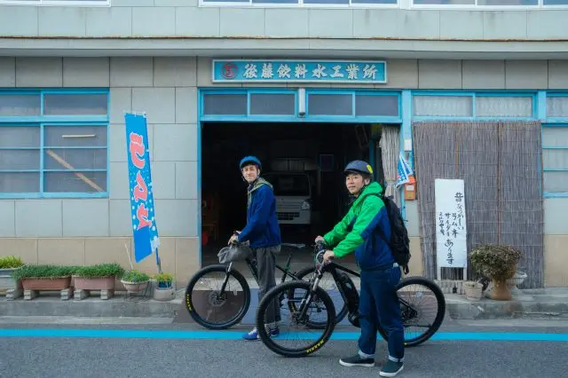 ガイドおすすめのスポットに寄りながらサイクリングを楽しみます。