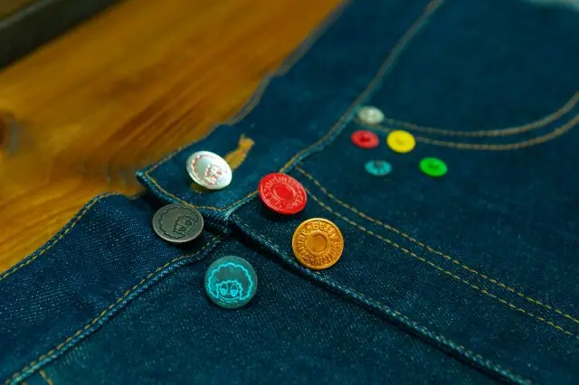 シンプルなデザインからキャラクターものまでさまざまな種類を用意。