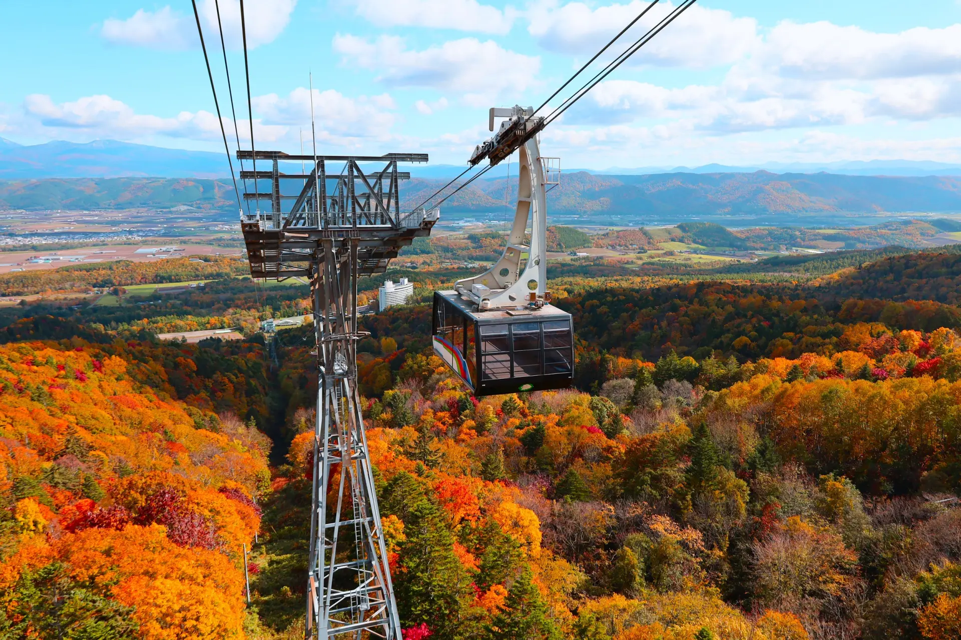 Spectacular Autumn Foliage from Gondolas and Ropeways! 4 Prince Snow Resorts to Visit