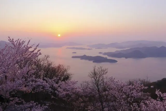 Enjoy Nature's Masterpiece and Exquisite Cuisine! 31 Things to Do in Hiroshima