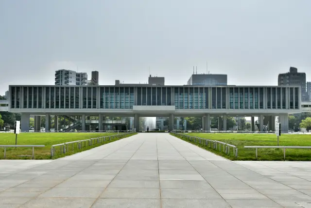 传达原子弹的可怕及祈愿世界和平意念的资料馆