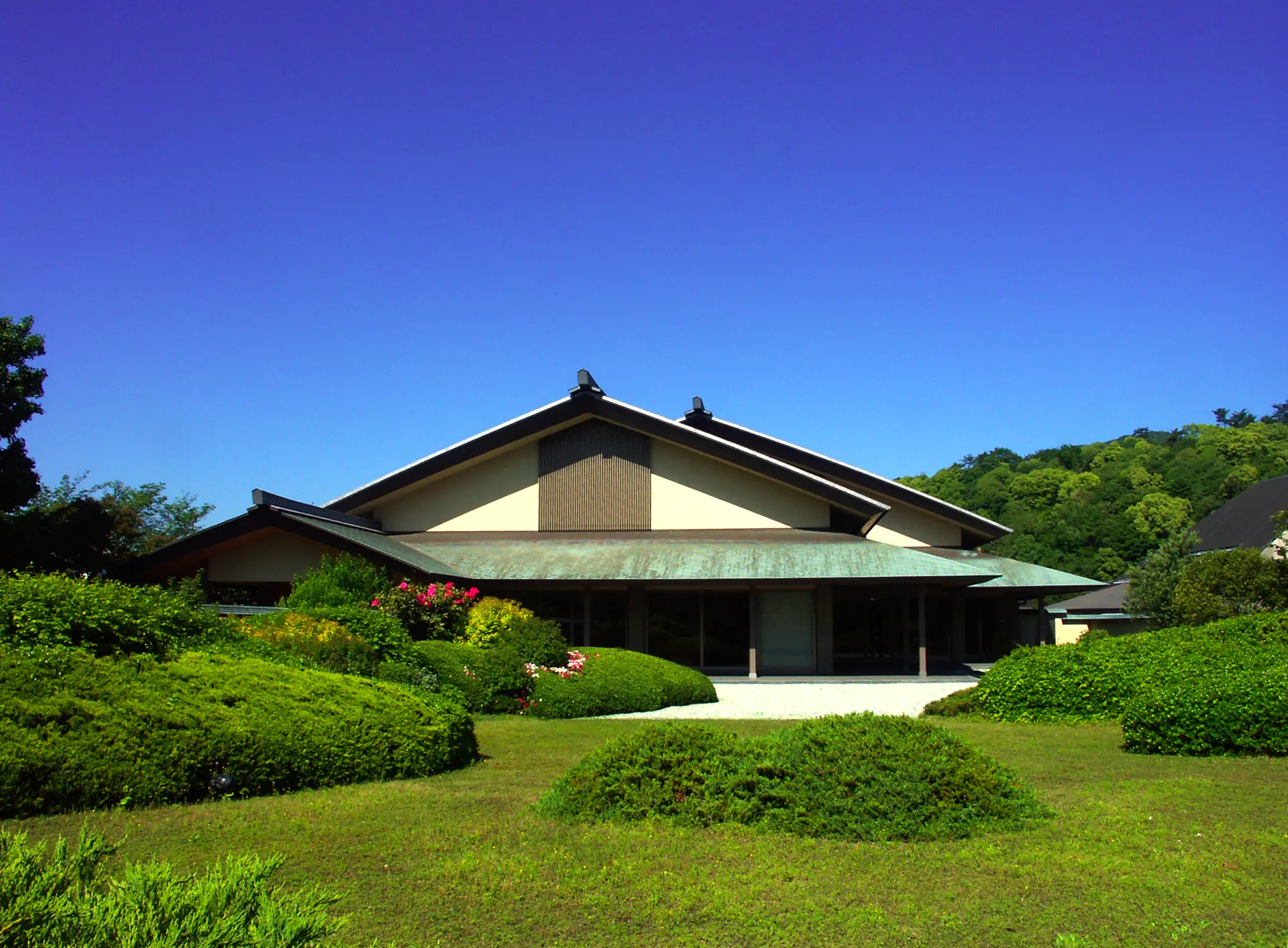 在日本画家「平山郁夫」故乡的美术馆,探寻平山艺术的真谛和魅力