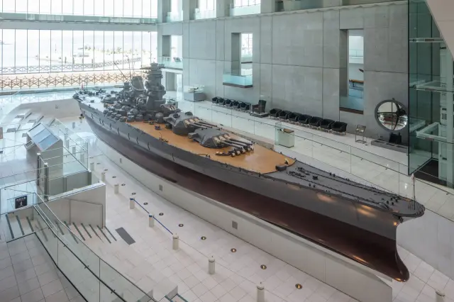 1階に展示される戦艦「大和」は全長26.3ｍで、本物の10分の1スケールで再現！ 